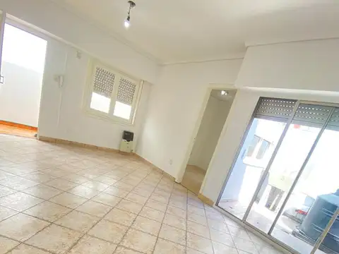 DEPARTAMENTO  EN VENTA 2 DORMITORIOS Y PATIO