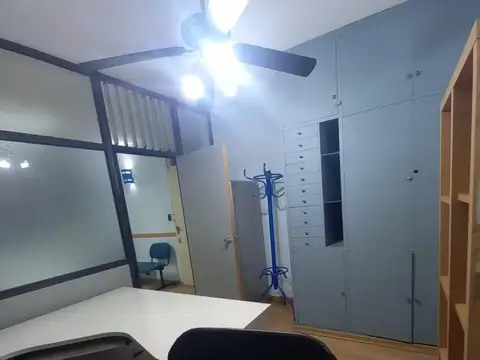Oficina 2 ambientes con 1 baño