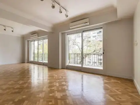 Departamento en Venta con 2 cocheras