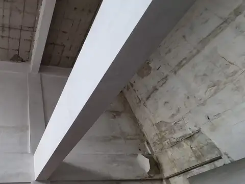 EN VENTA EN EL PALOMAR LOCAL A ESTRENAR AL LADO DEL HALL DE ENTRADA MIRANDO DE FRENTE - FICHA 9070