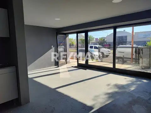 Hipólito Yrigoyen 100