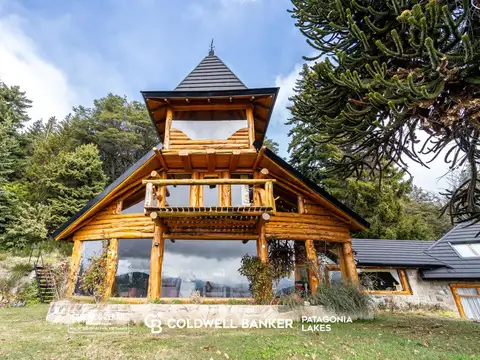 VENTA exclusiva casa de  5 dormitorios, 4 baños en barrio del Golf, Llao Llao, Bariloche