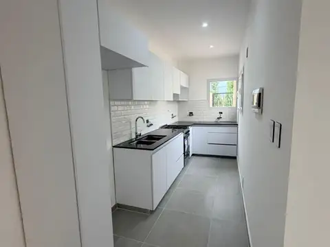 Depto Tipo Casa en Venta en Cipolletti, USD 205.200