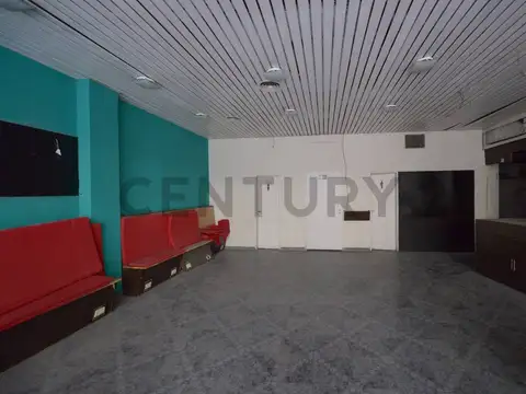 Local en Alquiler en Centro, USD 2.200