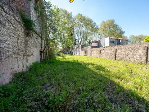 Terreno en Venta en Alberdi, USD 185.000