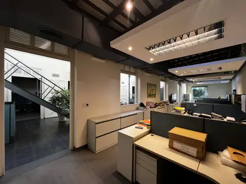 Oficina en Venta con 4 cocheras