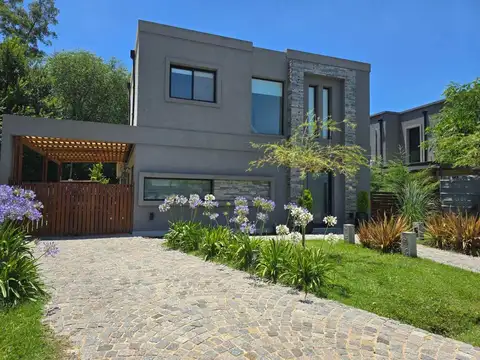 CASA 5AMB PISCINA / AP.CRÉDITO -B. LOS ARCES,PILAR