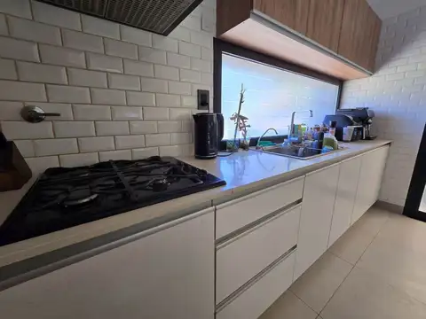 CASA 5AMB PISCINA / AP.CRÉDITO -B. LOS ARCES,PILAR