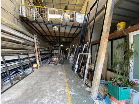 Galpon en Venta en Gerli, USD 289.000