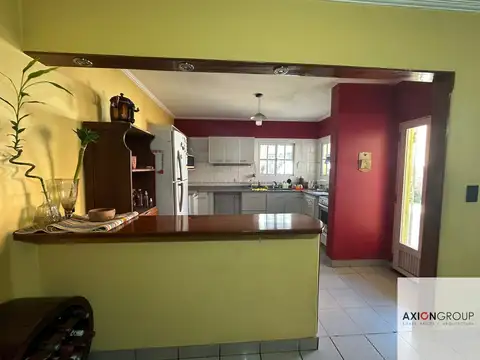 Casa en venta de 5 dormitorios c/ cochera en La Plata