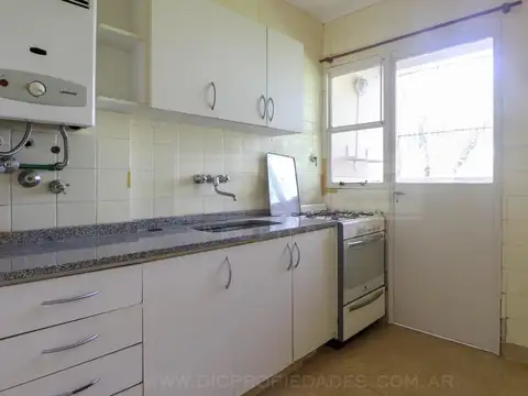 Coronel Manuel Rosetti al 1500 entre Arenales y Av. San Martin