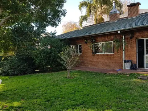 Solis y  Profesor Aguer