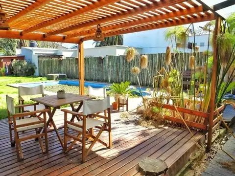 CASA EN VENTA EN GONNET