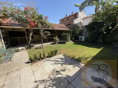 Casa 5 Ambientes con Cochera en Alquiler - Ramos Mejía