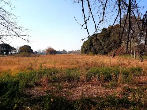 SANTA COLOMA. TERRENO EN ESQUINA EN VENTA.