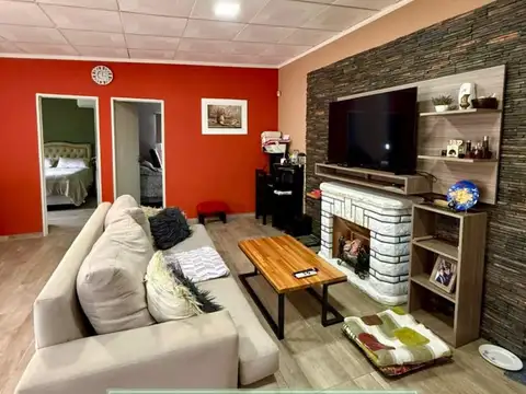 Casa 3 ambientes con 1 baño