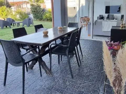 Casa en Venta en Haedo, USD 480.000