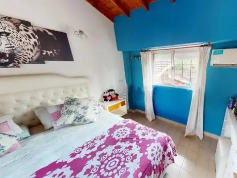 Casa 5 ambientes con 3 baños