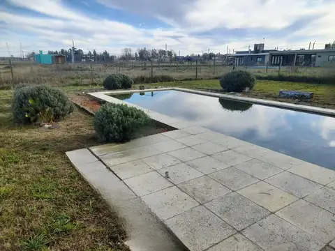 CASA QUINTA VENTA BRANDSEN BARRIO LAS CALANDRIAS