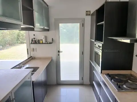 Casa en Venta en Las Orquideas, USD 182.000