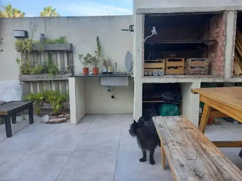 Depto Tipo Casa en Venta en Villa Ortuzar, USD 140.000