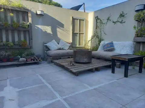 Depto Tipo Casa en Venta de 4 ambientes