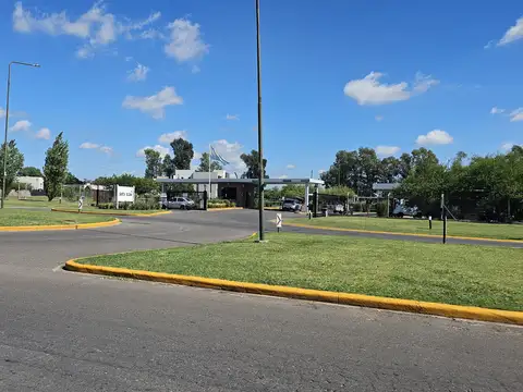 Pilar del este; Barrio cerrado Santa Elena ,BO. Sta. Elena 1600