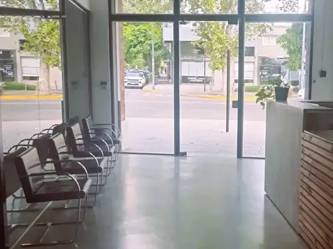 Local en Venta en Liniers, USD 1.500.000