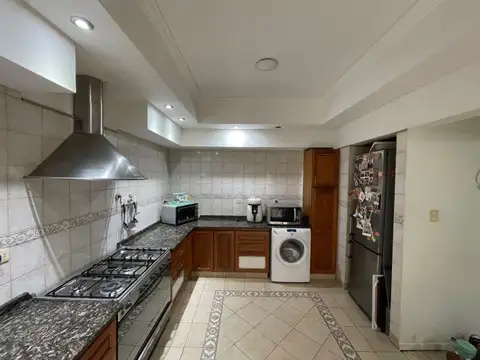 Depto Tipo Casa en Venta de 5 ambientes