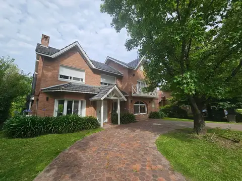 Casa en Alquiler Temporal de 4 dormitorios