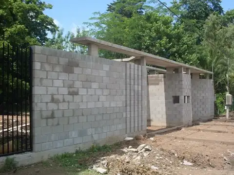 VENTA LOTE EN 44 Y 162 BARRIO CERRADO EXCELENTE NUEVO 11,90 X 35 SALIDA A LA AVENIDA