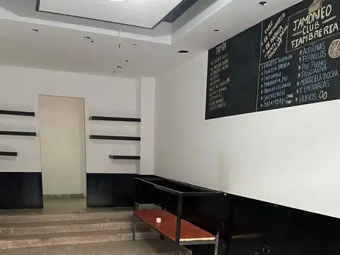 José Mármol 200, Piso PB