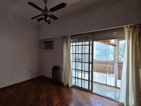 APTO CRÉDITO VENTA PH SIN EXPENSAS CON BALCÓN Y GRAN TERRAZA