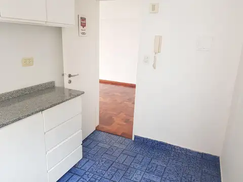 Departamento en Alquiler en Colegiales, $ 800.000