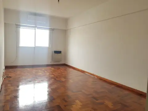 3 ambientes impecable y super luminoso!