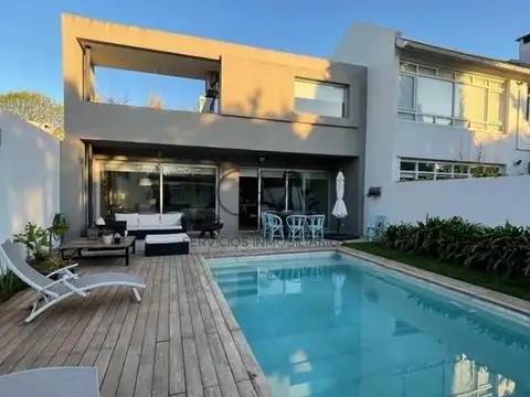 CARLOS PELEGRINI 4200 mar del plata, Mar Del Plata, Buenos Aires, Argentina.