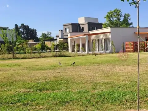 Casa en Venta en Pilar del Este - Santa Emilia, USD 155.000