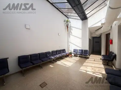 INMEJORABLE CLINICA EN ALQUILER AMOBLADA EN PLENO CENTRO