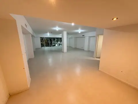 Oficina Monoambiente con 2 baños