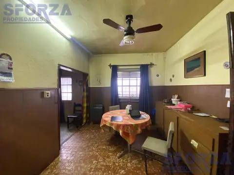 Casa en Alquiler con 7 cocheras