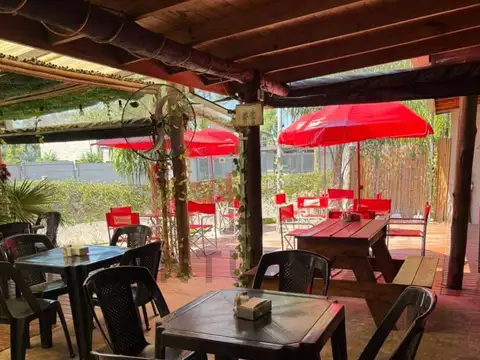 Venta de local comercial en esquina ideal gastronomía en Pablo Nogues, Malv Argentinas. OPORTUNIDAD!