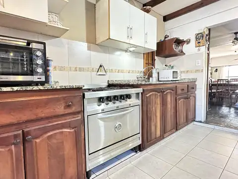 Depto Tipo Casa en Venta de 12 ambientes