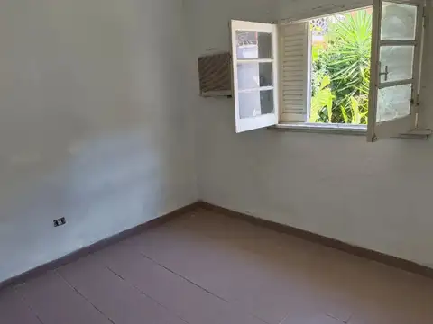Depto Tipo Casa 2 ambientes con 1 baño