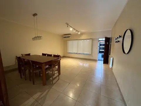 EXCELENTE PROPIEDAD 4 AMBIENTES CON GARAGE Y PATIO   EN VENTA   RAMOS MEJIA