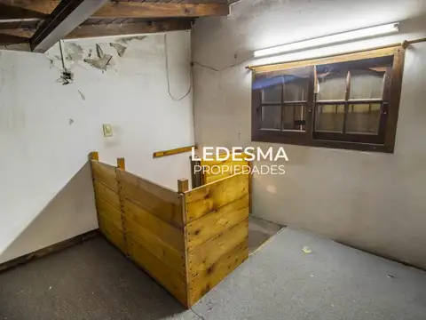 CASA 4 AMBIENTES CON COCHERA EN VENTA APTO CREDITO