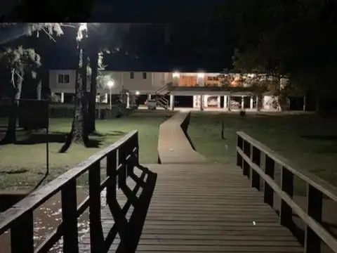 Casa en Alquiler de 4 dormitorios