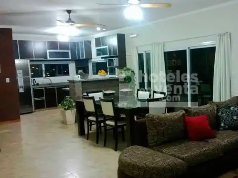 Hotel en Venta en Villa Carlos Paz, USD 940.000