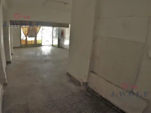 Local en Venta 30 años