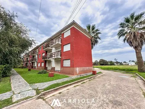 Marie Curie 5445 y Marco Sastre