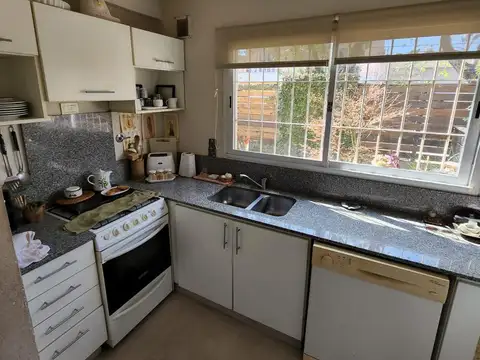 Depto Tipo Casa en Venta de 5 ambientes